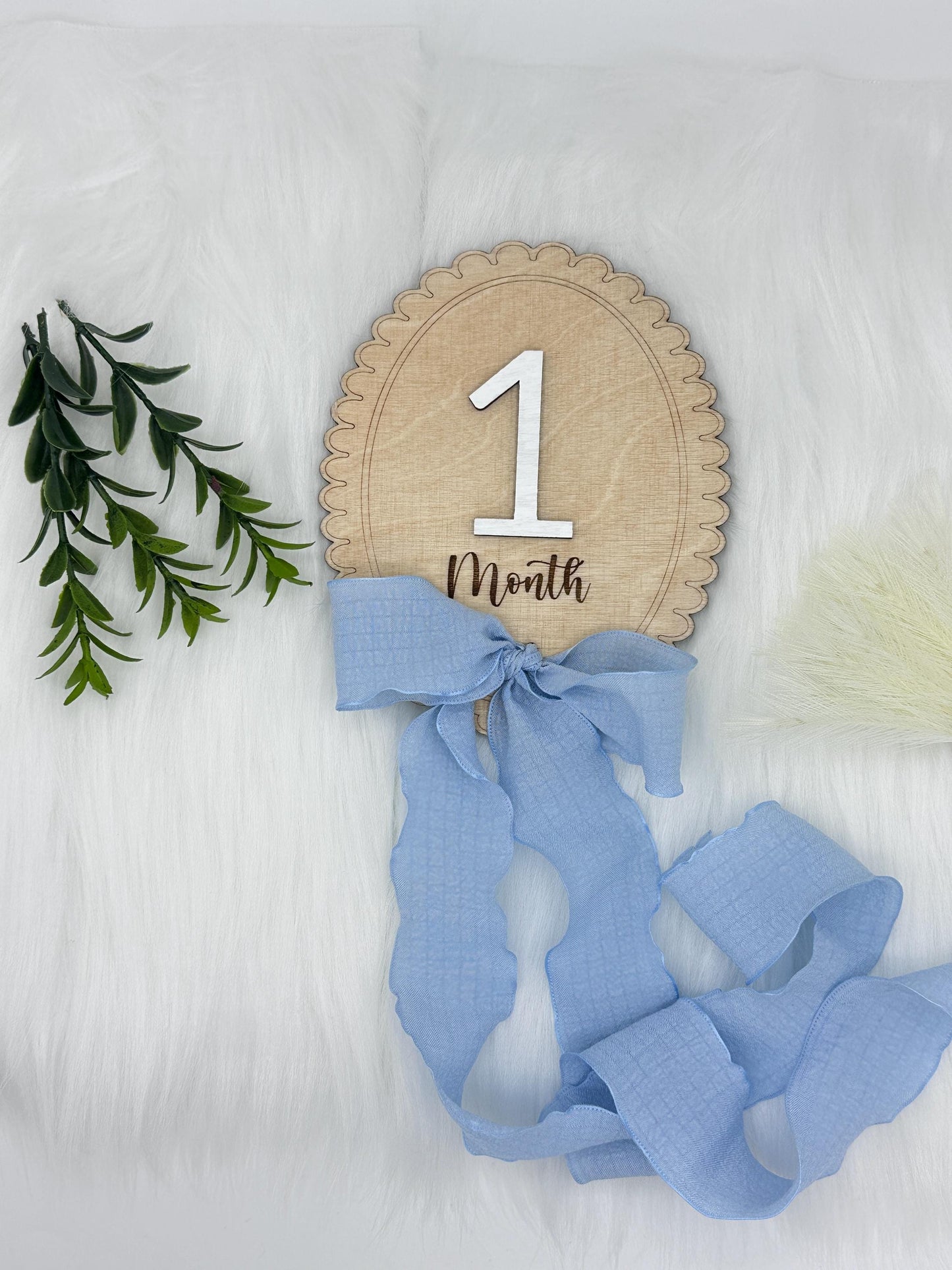 Wooden Lace Ribbon Bow Interchangeable Milestone Cards, Baby Monthly Milestone Marker, Personalize Custom Name, Nursery, Baby Shower Gift