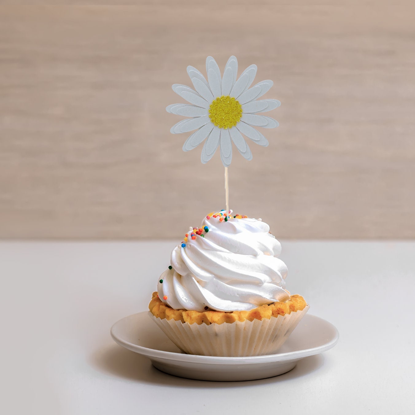 Daisy Cupcake Toppers, Daisy Decorations,